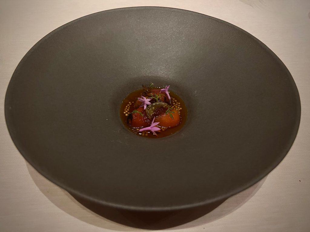 Vegetarian main dish at La Mirande