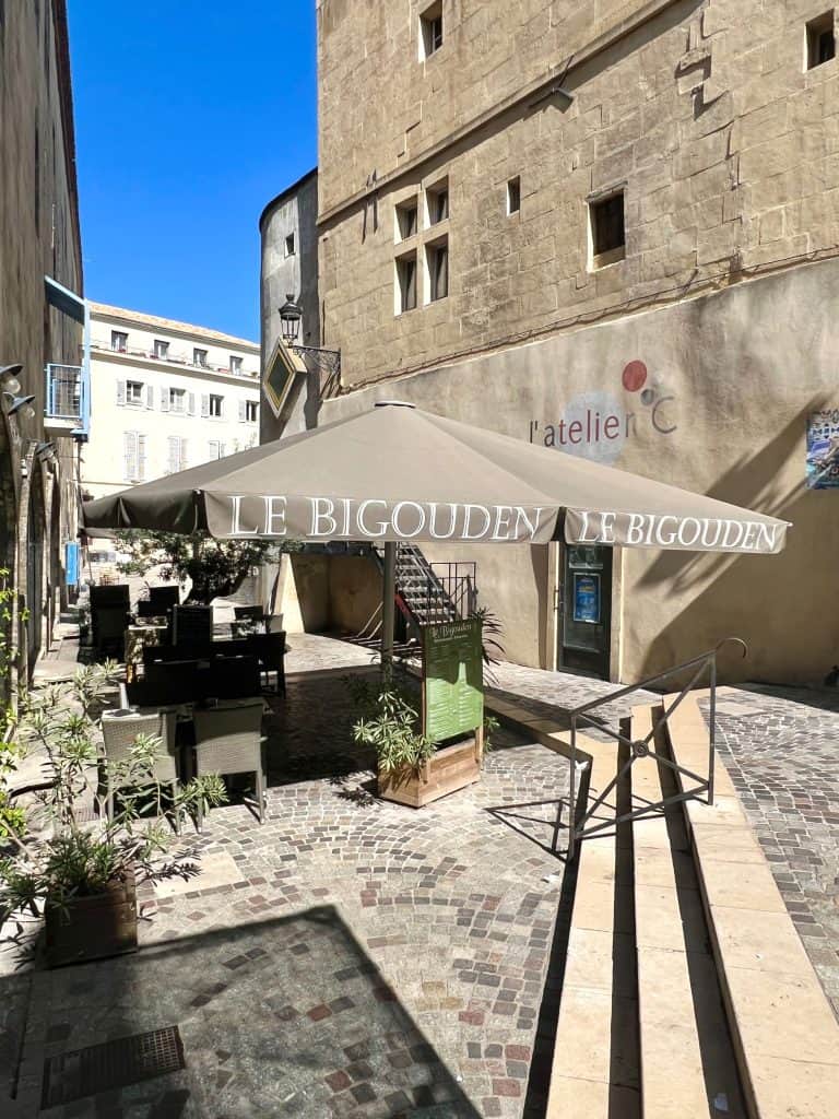 Le Bigouden exterior courtyard