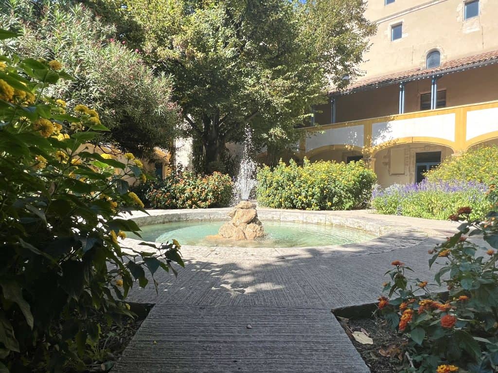 Le Bigouden overlooking courtyard that Van Gogh painted