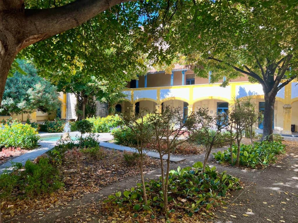 L'espace Van Gogh, Arles