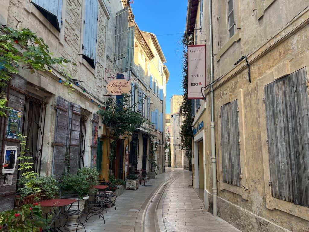 Pretty street in in Saint Remy de Provence