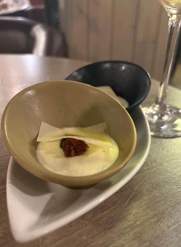 Vegetarian-friendly food in Avignon: Restaurant Bar Vin 46 wine and Starter