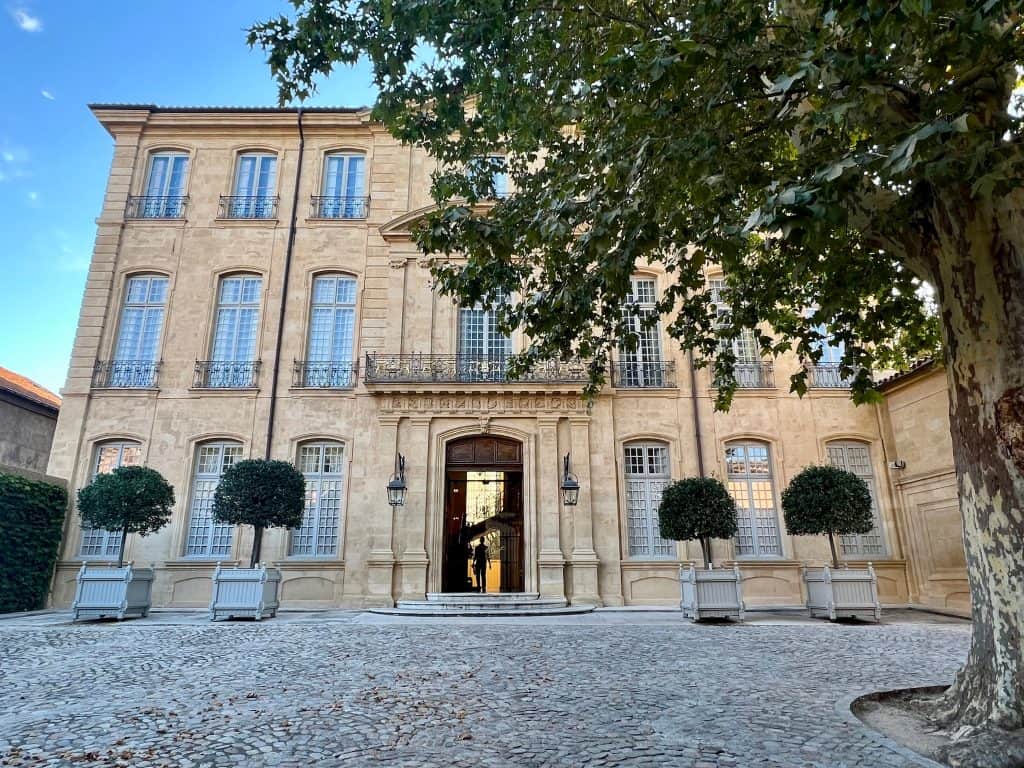 Cities and towns to visit in Provence: Hotel du Caumont in Aix-en-Provence