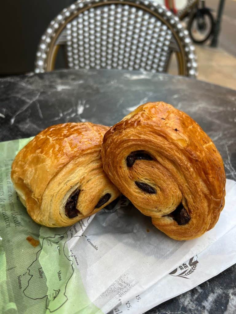 vegetarian-friendly food in Avignon: Chez Biscot and Biscotte bakery pain au chocolat