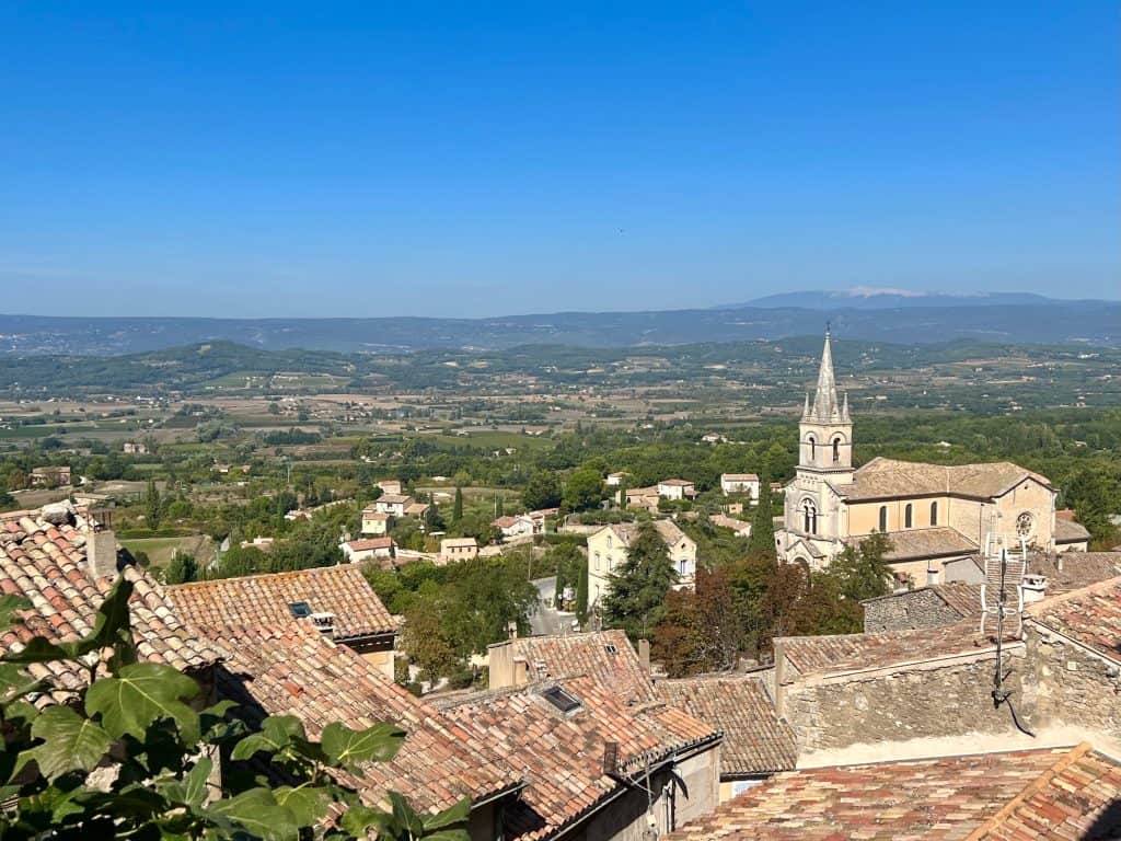Church and village views of Bonnieux
