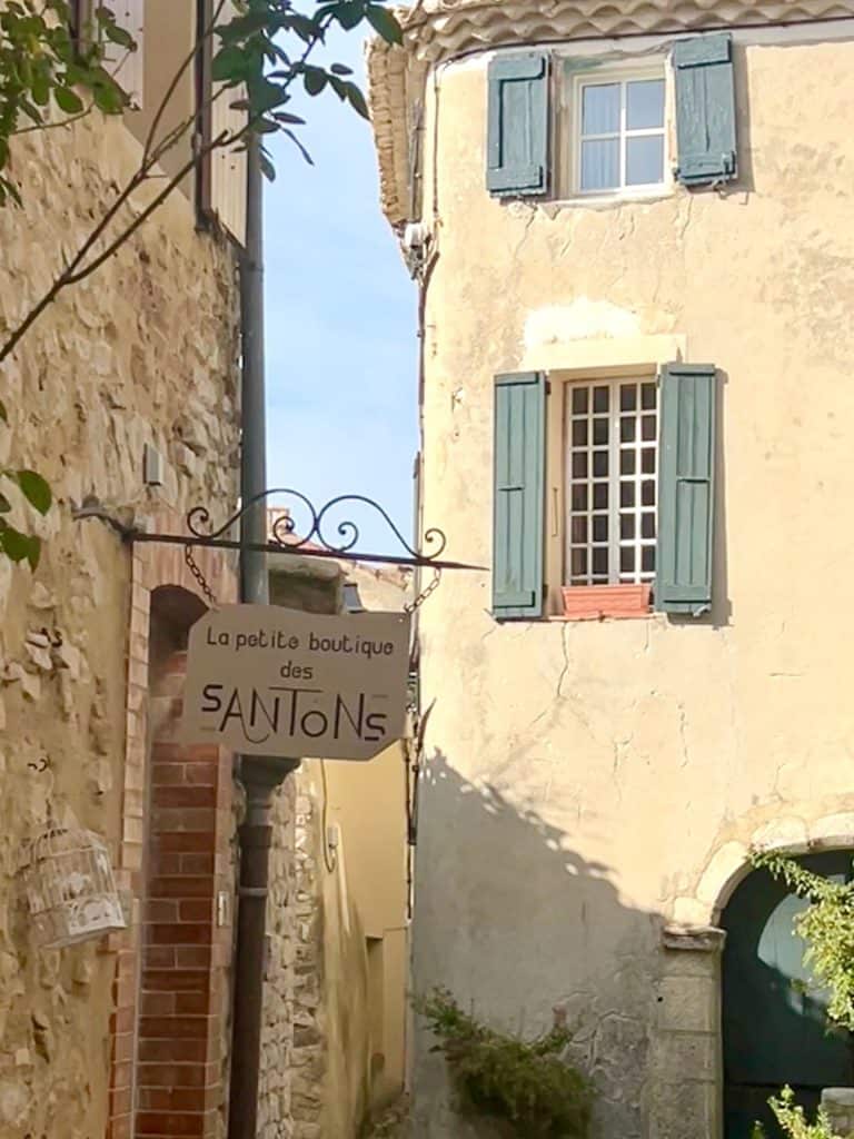 Pretty shop signs in Seguret