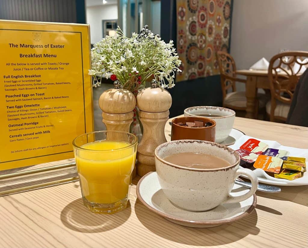 Beautiful Indian Food & Rooms: The Marquess of Exeter: Breakfast tea, orange juice and menu