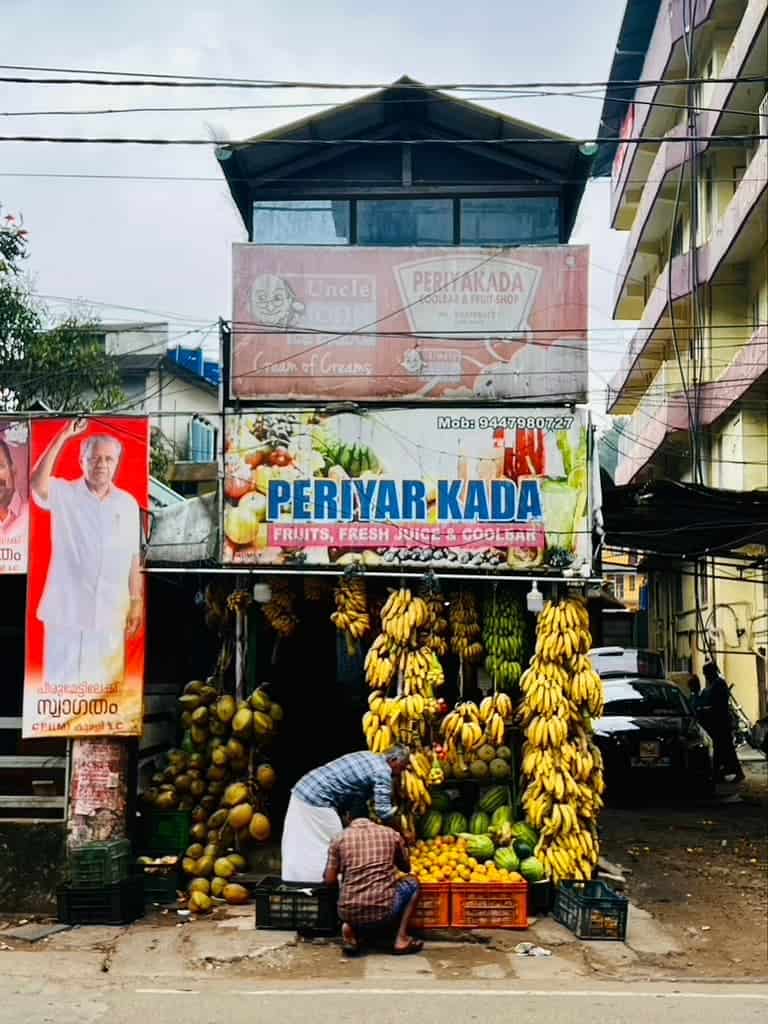 A tall shop in Thekkady, Kerala selling bananas and snacks