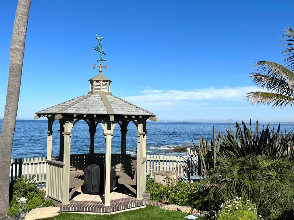 A summer house on the beach in La Jolla 