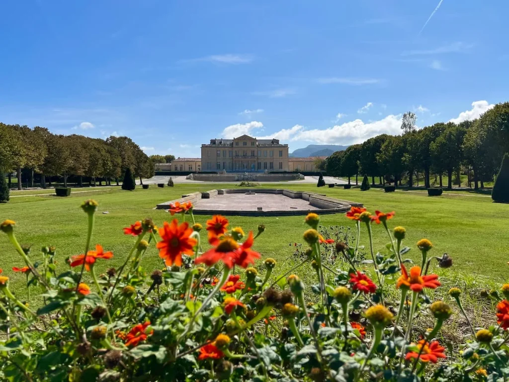 Hidden gems in Marseille: Parc Borely in Marseille with the Chateau in the background