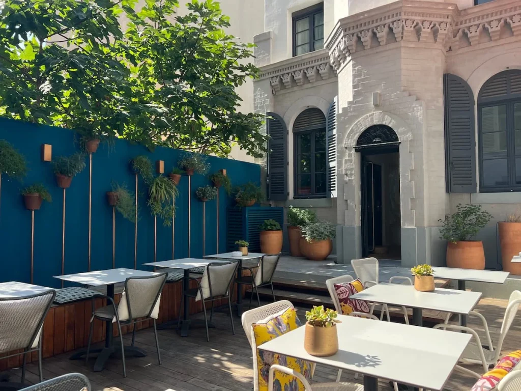 Alex Hotel & Spa, outdoor courtyard in Marseille