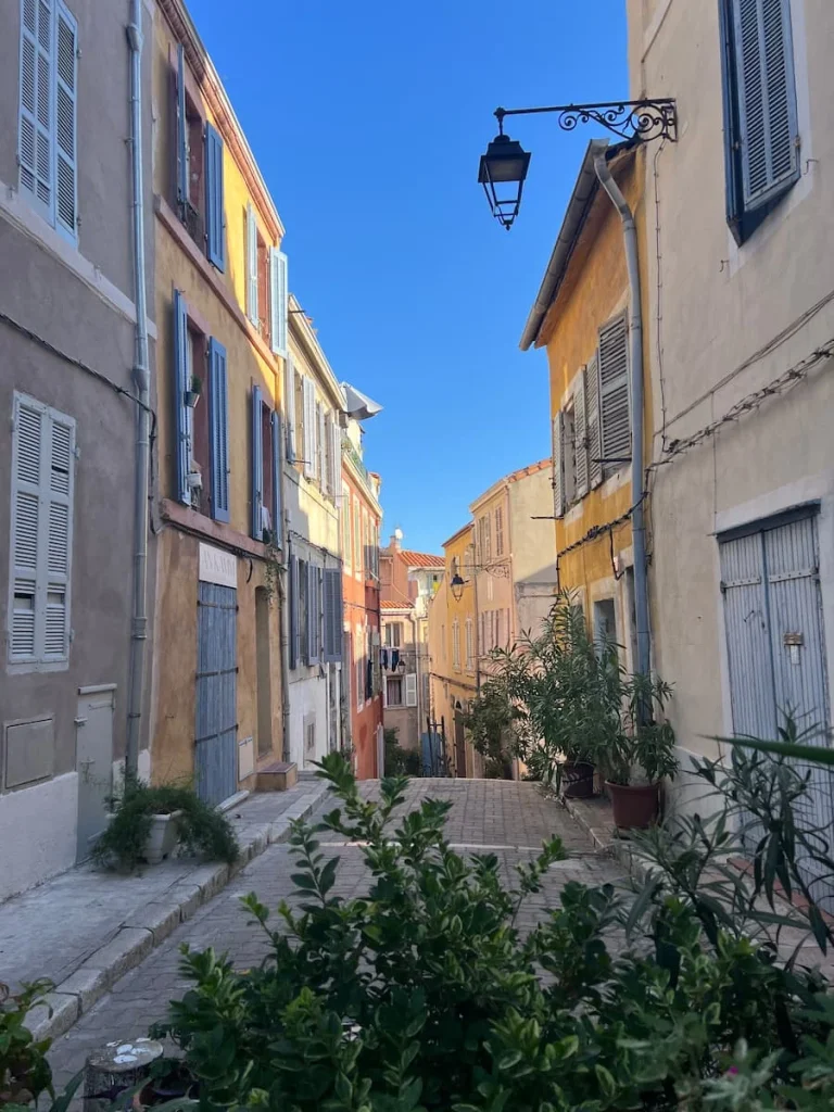 le Panier narrow street in Marseille