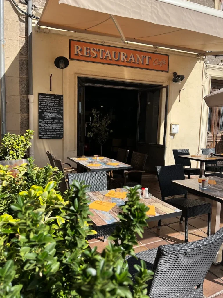 Exterior of Limprevu Marseille