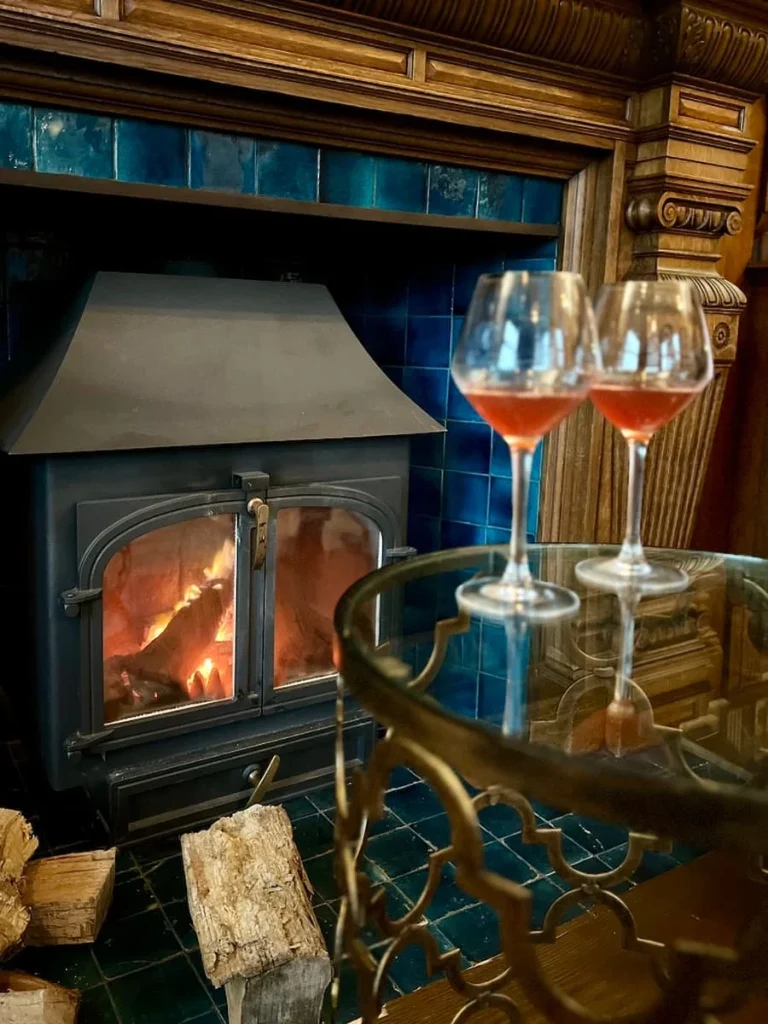 Ornage wine at swig hour at Hampton Manor