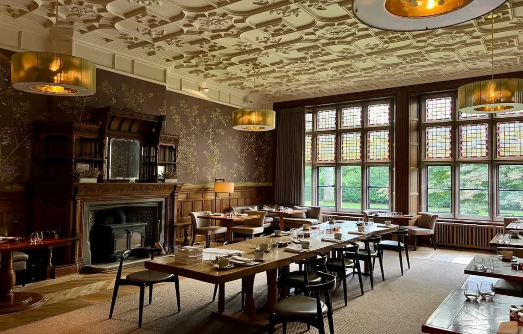 Breakfast/main dining room at Hampton Manor