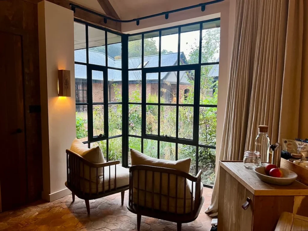 seating area in the Coppicer Suite  at Grave & Savour, hampton Manor