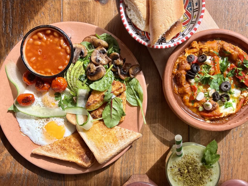 Breakfast in Leicester City Centre: vegetarian full English at La Foret Cafe