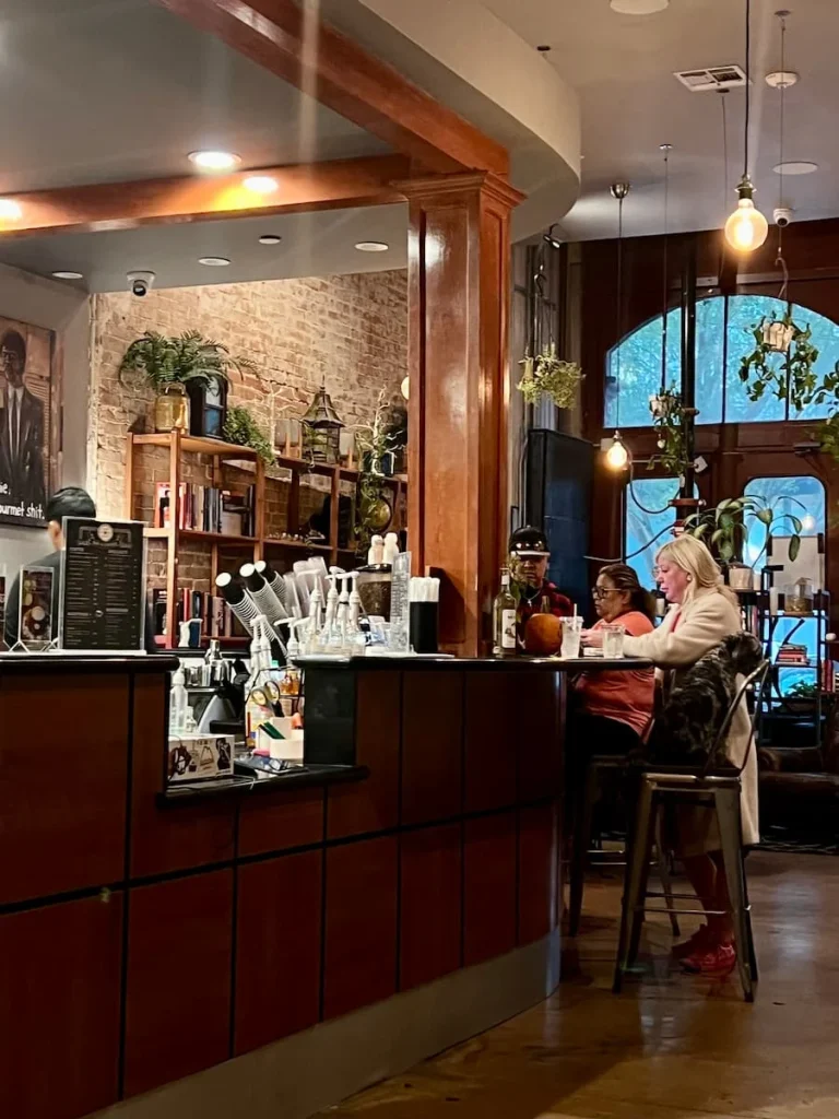 Sustainable Houston Guide: Vegetarian food in Houston: Day 6 Coffee interiors