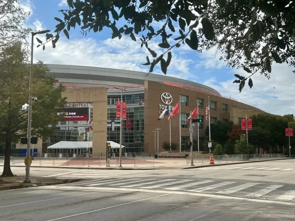 3 days in Houston: Toyota Center exterior