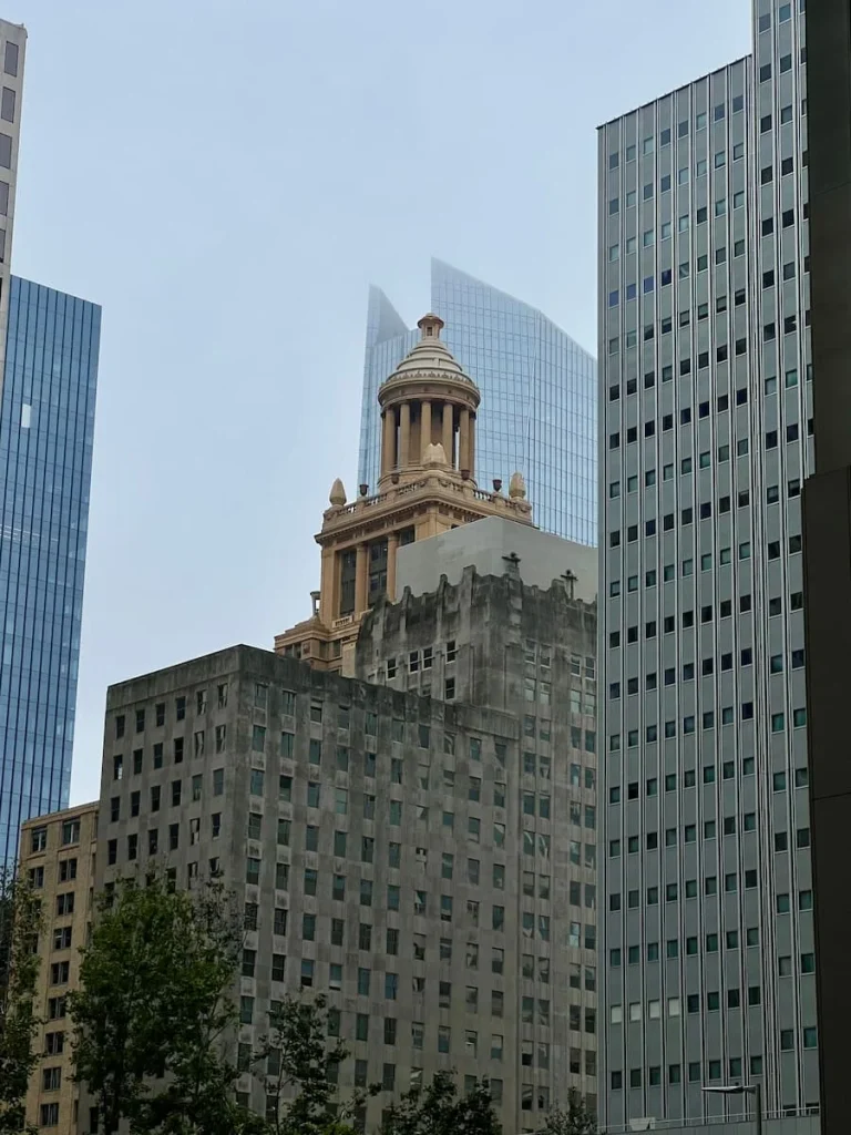 3 days in Houston: Downtown street with dome architecture