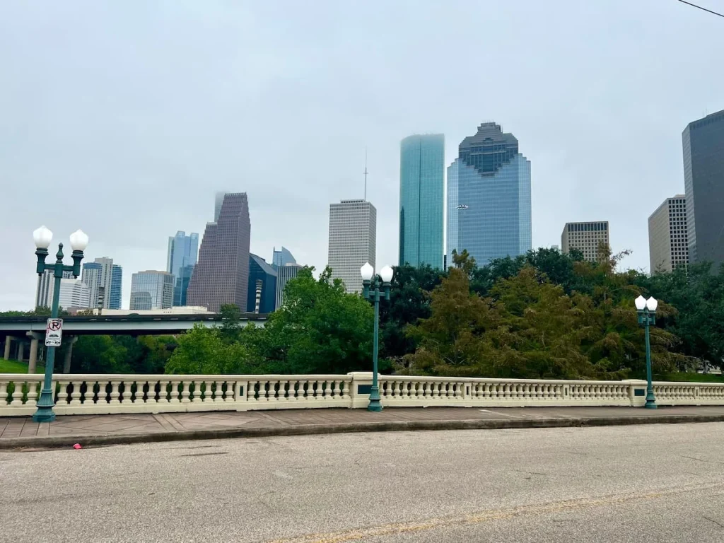 Photos in Houston: Rosemont Bridge with Houston skyline in the background