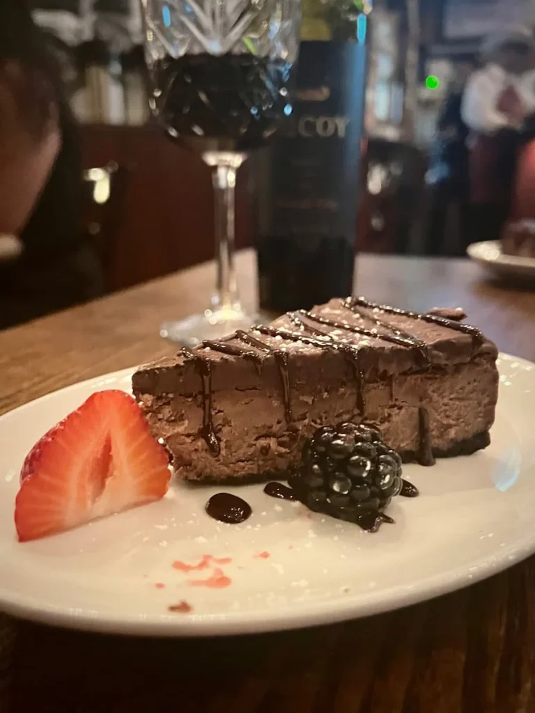 Vegetarian food in Houston: Hearsay Gastro Lounge chocoate cheesecake