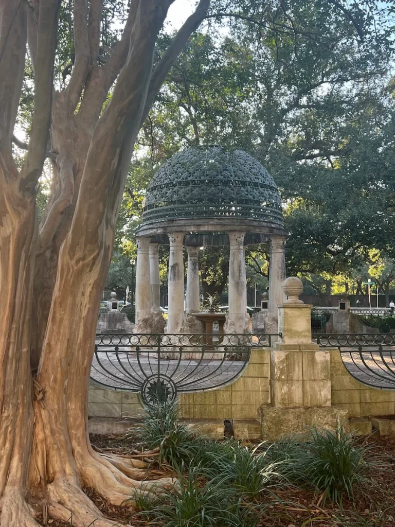 photo locations in Houston: pretty gardens in Hermann Park/ Museum District border