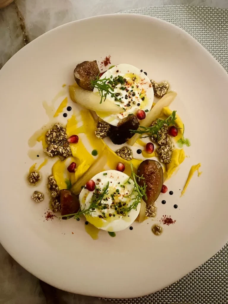 Vegetarian food in Houston: Le Jardinier starter of burrata