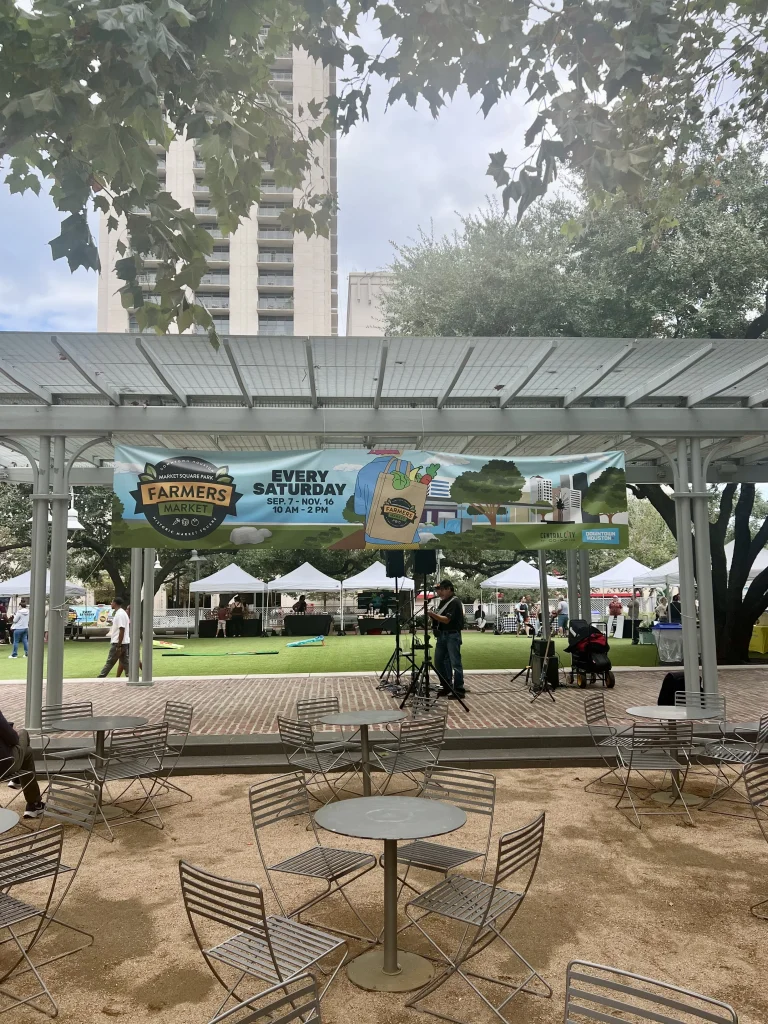 Vegetarian Friendly Food in Houston: Saturday Market Square Farmer's Market live music