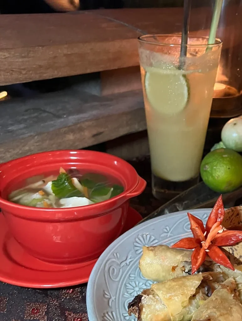 Vegan and Vegetarian food in Langkawi: vegetable Tom Yum Soup at The Pavillion at The Datai, Langkawi